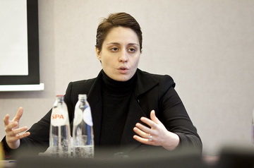 Елена Хоштария